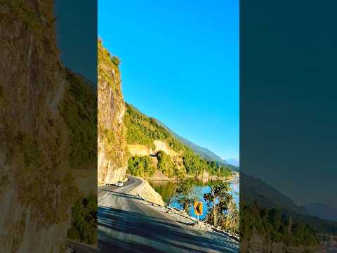 Ruta V-69, tramo Cochamó a Caleta Puelche, Estuario de Reloncaví, región de Los Lagos.