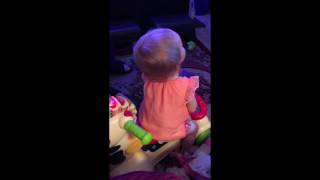 17 Month Old Twins Dancing to Kato &amp; Ellis Alice Band on Dr. Phil