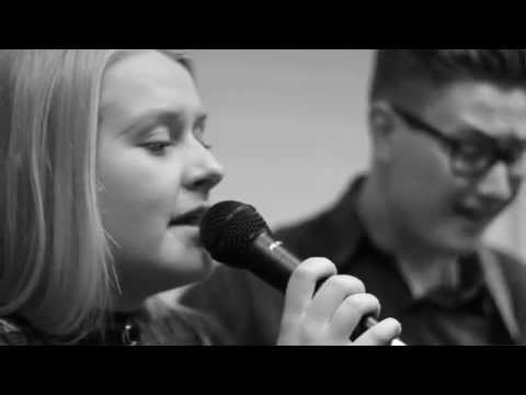 Harriet Kennerly & Will Mercer - Pompeii (Cover) // The Live Lounge Sessions