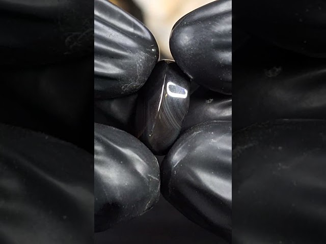 حجر عقيق تمري جزع طبيعي بتدرجات لونية رائعة