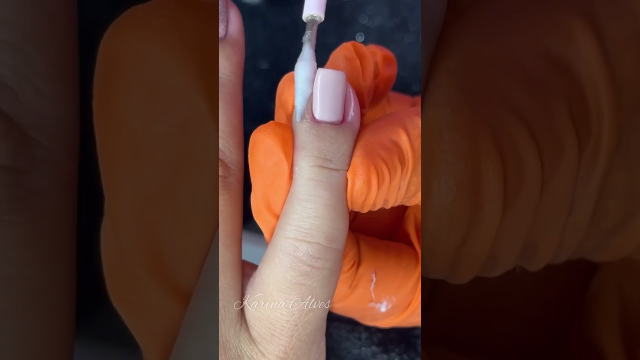 Nail polishes used - 1 polar + 1 white @Impala and Respira e não pira @Vizzela #manicures #nails