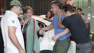 Download lagu Salman Khan’s FUNNY Moment With Mother Helen At Arpita Khan’s Diwali Party 2018 mp3 Download lagu Salman Khan’s FUNNY Moment With Mother Helen At Arpita Khan’s Diwali Party 2018 mp3