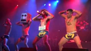 LMFAO - Sexy And I Know It LIVE