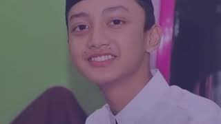 Download lagu Foto Gus Azmi versi lagu balasan adek berjilbab ungu mp3