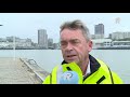 De Rotterdamse havenmeester René de Vries maakt zich grote zorgen over de veiligheid op het water...