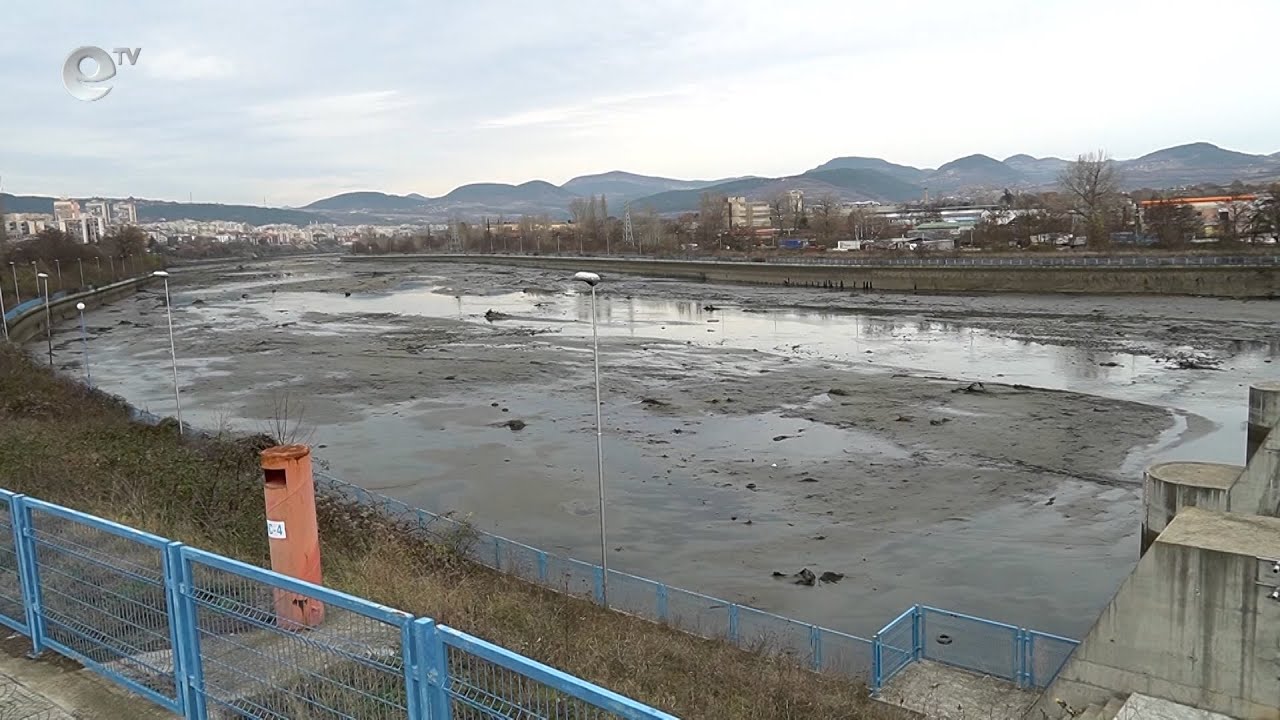 Източиха Водното огледало в Кърджали заради реконструкцията на водопроводната мрежа