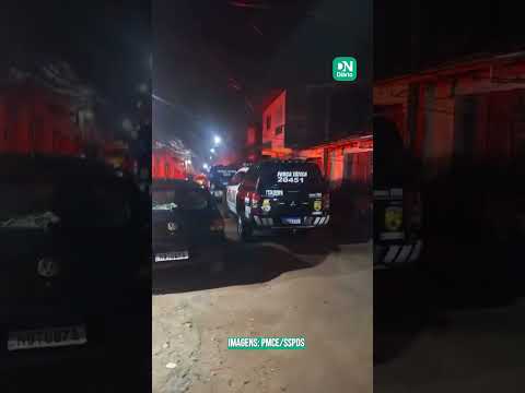 Crianças e animais são resgatados de incêndio em casa, em Fortaleza