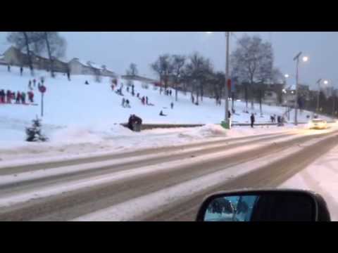 Săniușul copiilor din vulcan . HD .