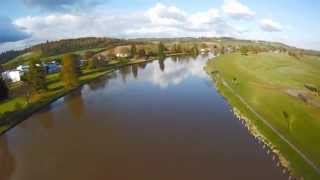 preview picture of video 'Henley On Thames From The Air HD'