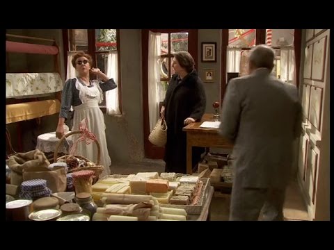 Puente Viejo C982 - Dolores presume de lentes tintadas