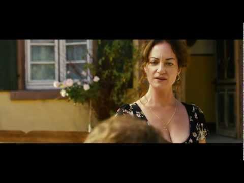 Trailer-Vorschau: Die Kirche bleibt im Dorf