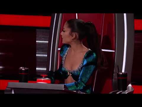 John Legend SHOCKED that Kelly Clarkson and Ariana Grande can hit three notes at once