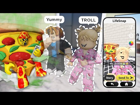 INVISIBLE SNAPCHAT DUO TROLLING 😂 Roblox Life Together 🏡 RP - Funny Moments