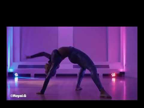 Royal.G Dance Routine Headstand Walking Solits