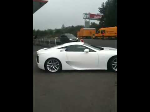 Lexus LF A opens the throttle in Germany