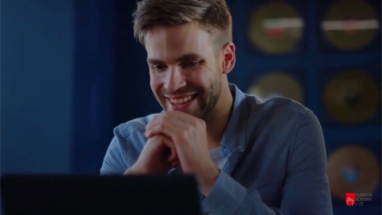 Learn Python in 60 Seconds - Your First Program (No Installation Needed)