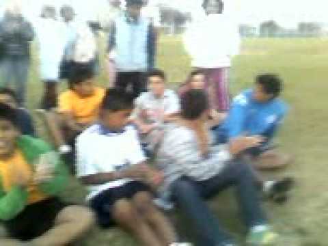 MACROSOCCER-PLATICA CON LOS PAPAS.3gp