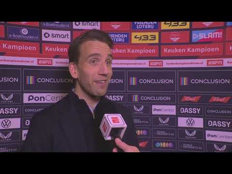 Ruperti explains dubious penalty: "The player prepares the ball with his hand and handles the ball"