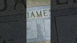 Jesse James Grave - Mt.Olivet Cemetery - Kerney, MO