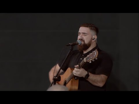 Hermoso + Espontáneo - Lucas Conslie (Letra)