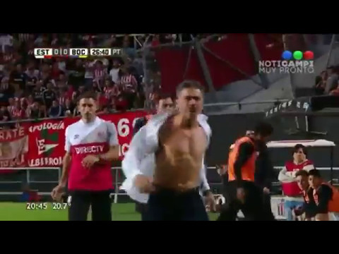 El enojo de Nelson Vivas DT de Estudiantes al ser expulsado