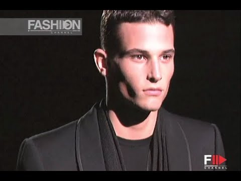 GUCCI Fall Winter 2001 2002 Menswear Milan - Fashion Channel