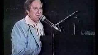 Laughter In The Rain - NEIL SEDAKA Live in Los Angeles