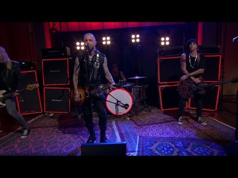 Backyard babies - Bloody tears (Live) - Vardagspuls (TV4)