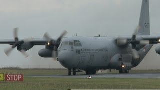 preview picture of video 'Übung: Militärflugzeug vom Typ C-130 Herkules in Calden Landung und Start 24.09.2012'
