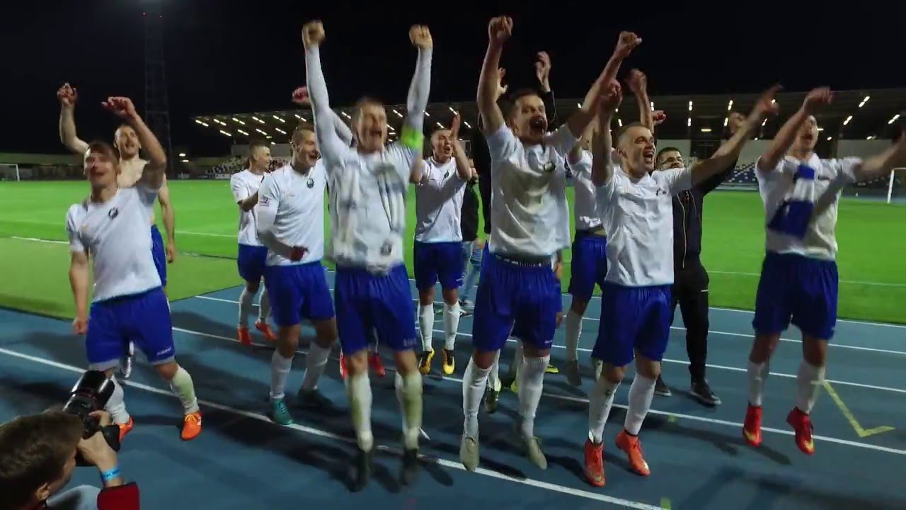 Stal Mielec - ROW 3-0. Kibice świętują z piłkarzami [WIDEO nr 2]