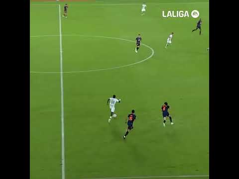Assane Diao, retenez bien son nom ! 🇸🇳🇪🇸&Agrave; seulement 18 ans l'attaquant du Betis a inscrit 2 buts