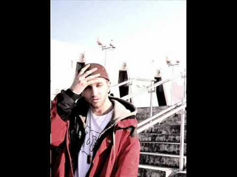 Driton feat Revivalz & Beoz - Lay Down