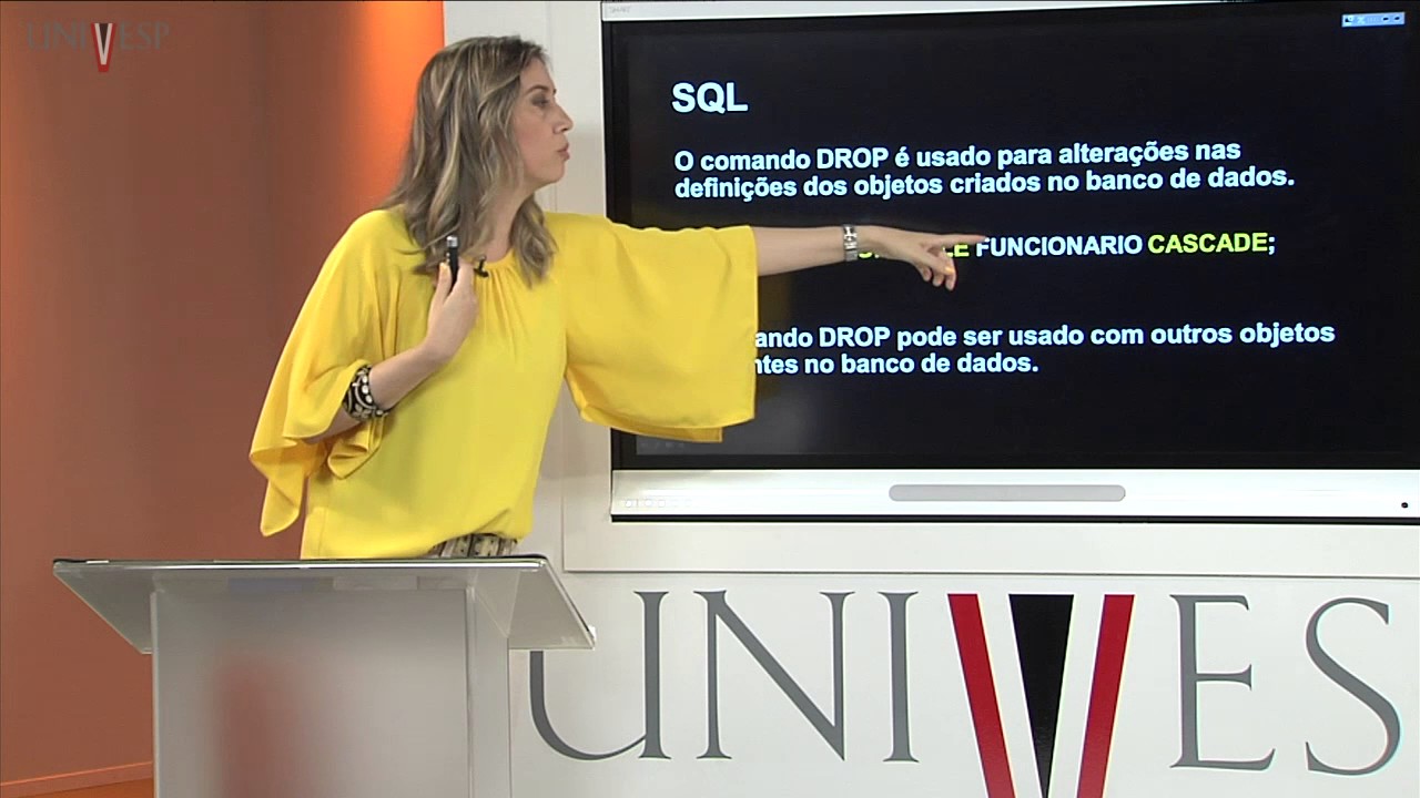 Bancos de Dados - Aula 13 - Linguagem de consulta – SQL Parte I