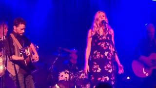 Sara Beck &quot;I Know These Hills&quot; Kevin Costner &amp; Modern West