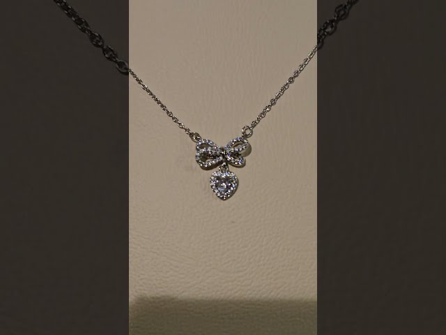 سلسال باندورا فيونكه فضي مرصع بأحجار الزركون