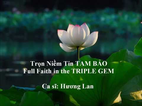 Thể hiện bởi Hương Lan