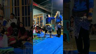 Download lagu polaeh poncho makes mute neck stallion horse lumping ebeg mp3 Download lagu polaeh poncho makes mute neck stallion horse lumping ebeg mp3