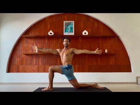 30 Minute Full Body Yoga Flow for Strength and Flexibility