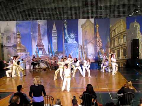 Street show formacija mladinci-Modna pista-Zapleši.si