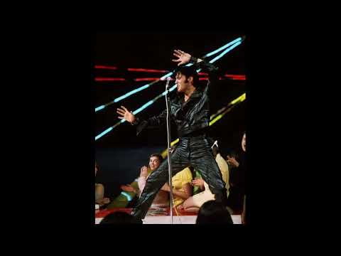Elvis Presley - Medley: Heartbreak Hotel / Hound Dog / All Shook Up