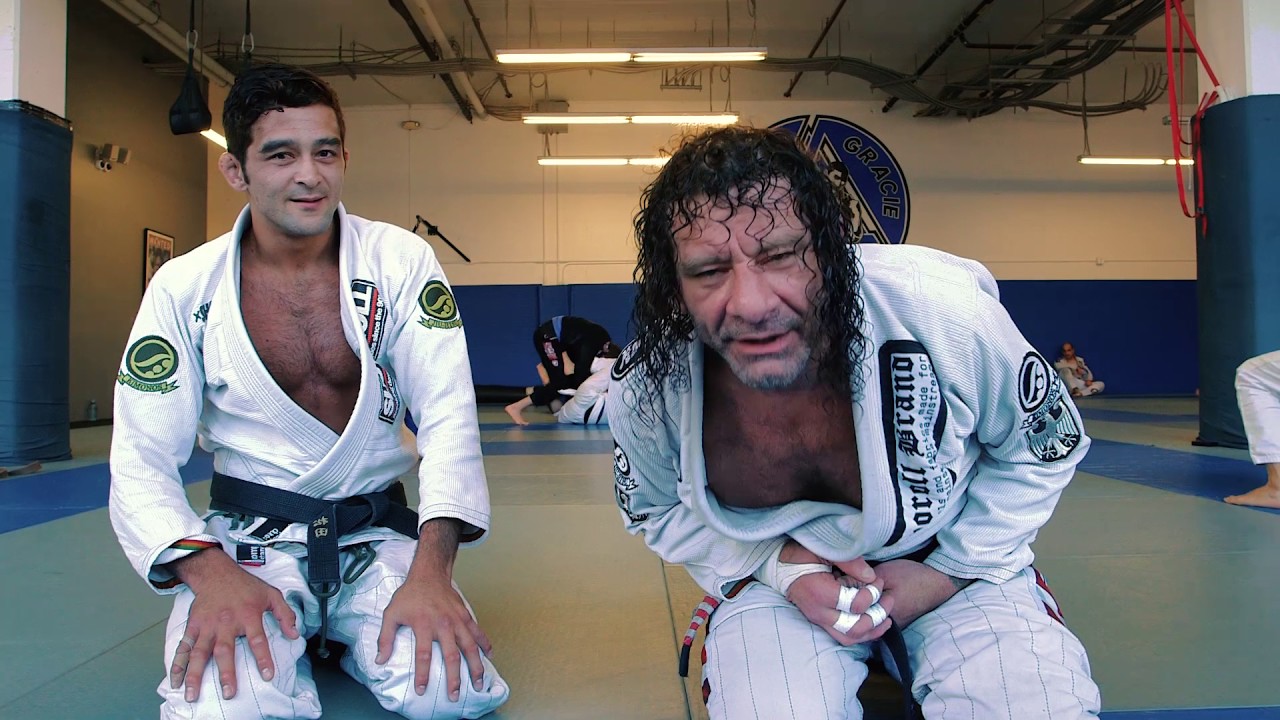 Kurt Osiander's Move of the Week - Lasso Guard Pass