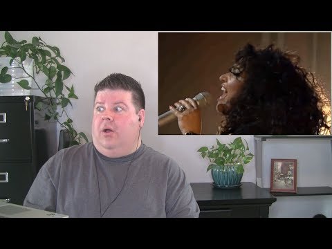 Voice Teacher Reacts to Amanda Miguel - Él Me Mintió