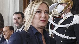 Meloni accetta l'incarico. Tajani e Salvini vicepresidenti