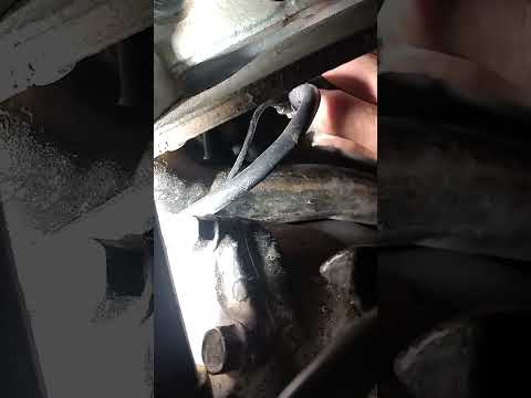 hedman headers fitting so nice in my 69 trans am tribute. #hedmanheaders #pontiac #firebird