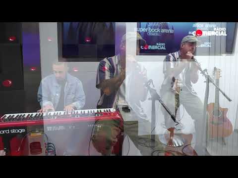 Rádio Comercial | Fernando Daniel canta "Metade" nas Manhãs da Comercial