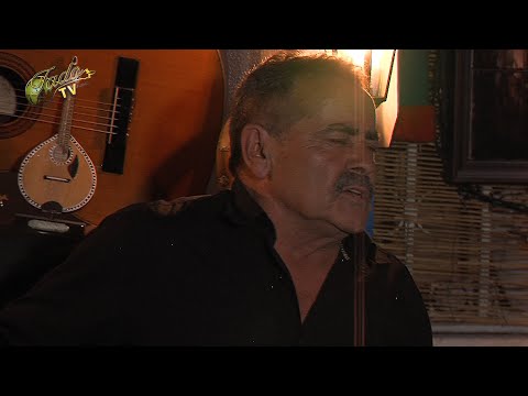 Fado ao vivo com Augusto Robalo no Pátio da Monsôa