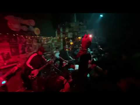 The Sastro - Lari 100 (Live in Duck Down Jakarta)