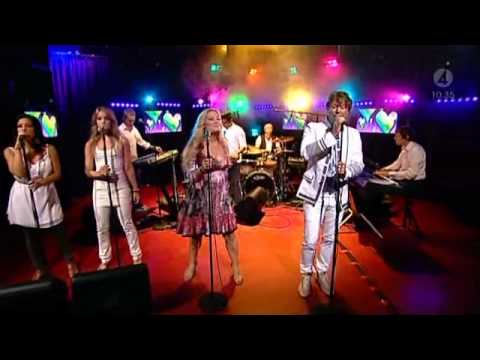 Ankie Bagger & Peter Gustafson - Secret Weapon (Live Nyhetsmorgon 2010).avi