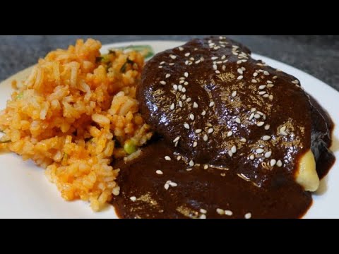 A que sabe tulyehualco- Riquisima receta de mole poblano y arroz rojo para chuparse los dedos!!