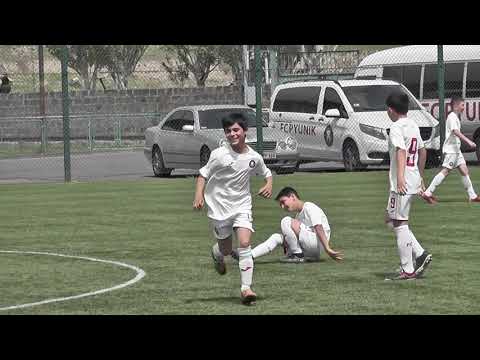 Robert Hovakimyan N 17